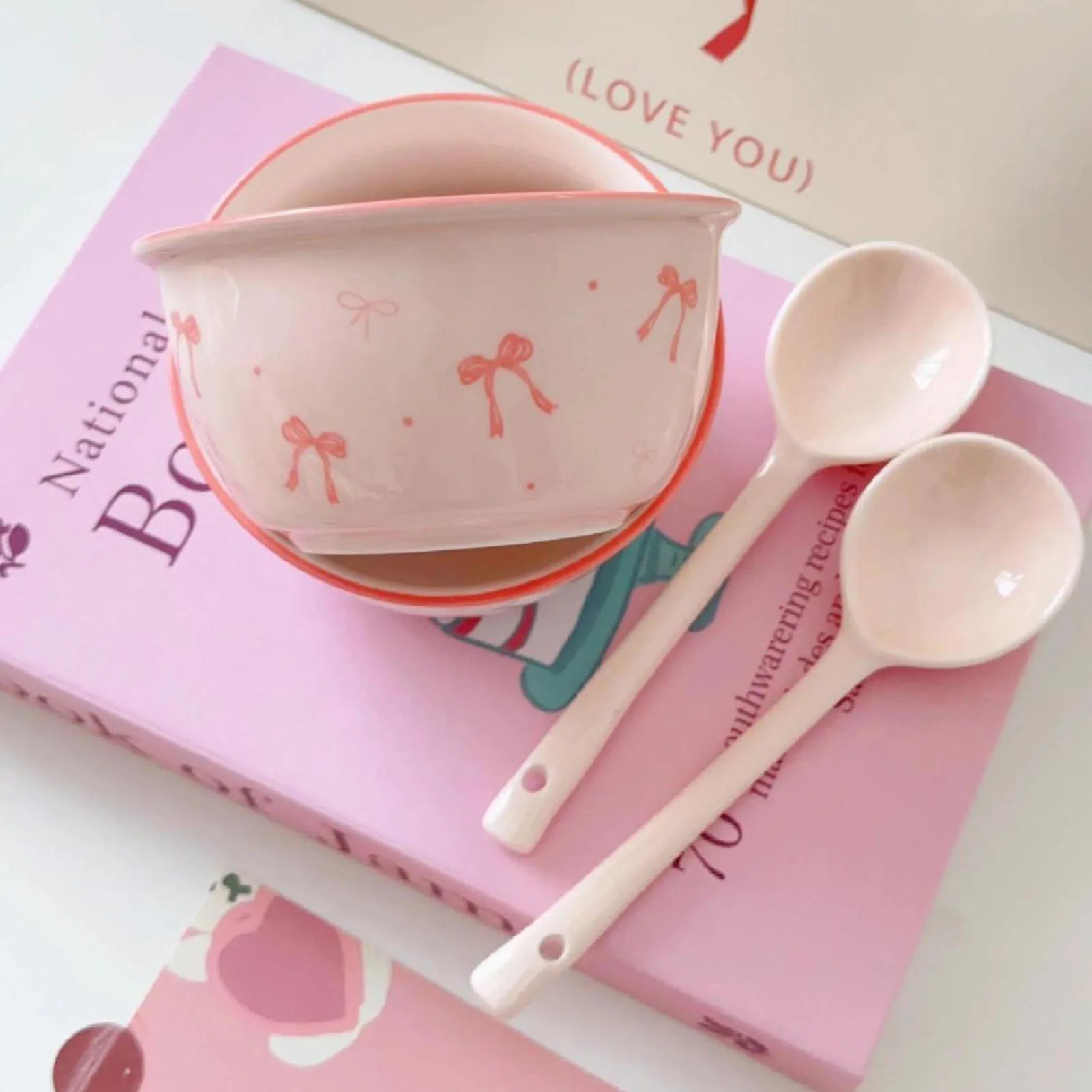 Ceramic Serving Bowls Spoon with Unique Underglaze Color Bowknot Pattern Suitable for Ice Cream Soup Rice