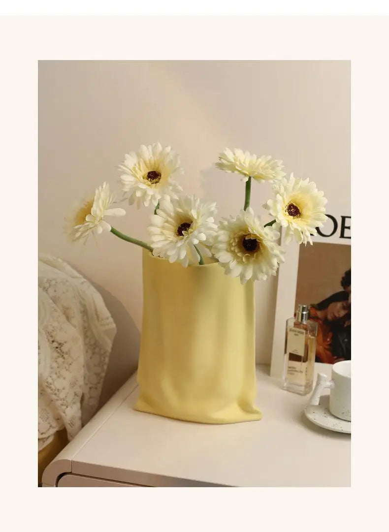 Beihanmei Cream Ceramic Vase Elegant Home Decor for Living Room Entryway Tabletop Flower Arrangement