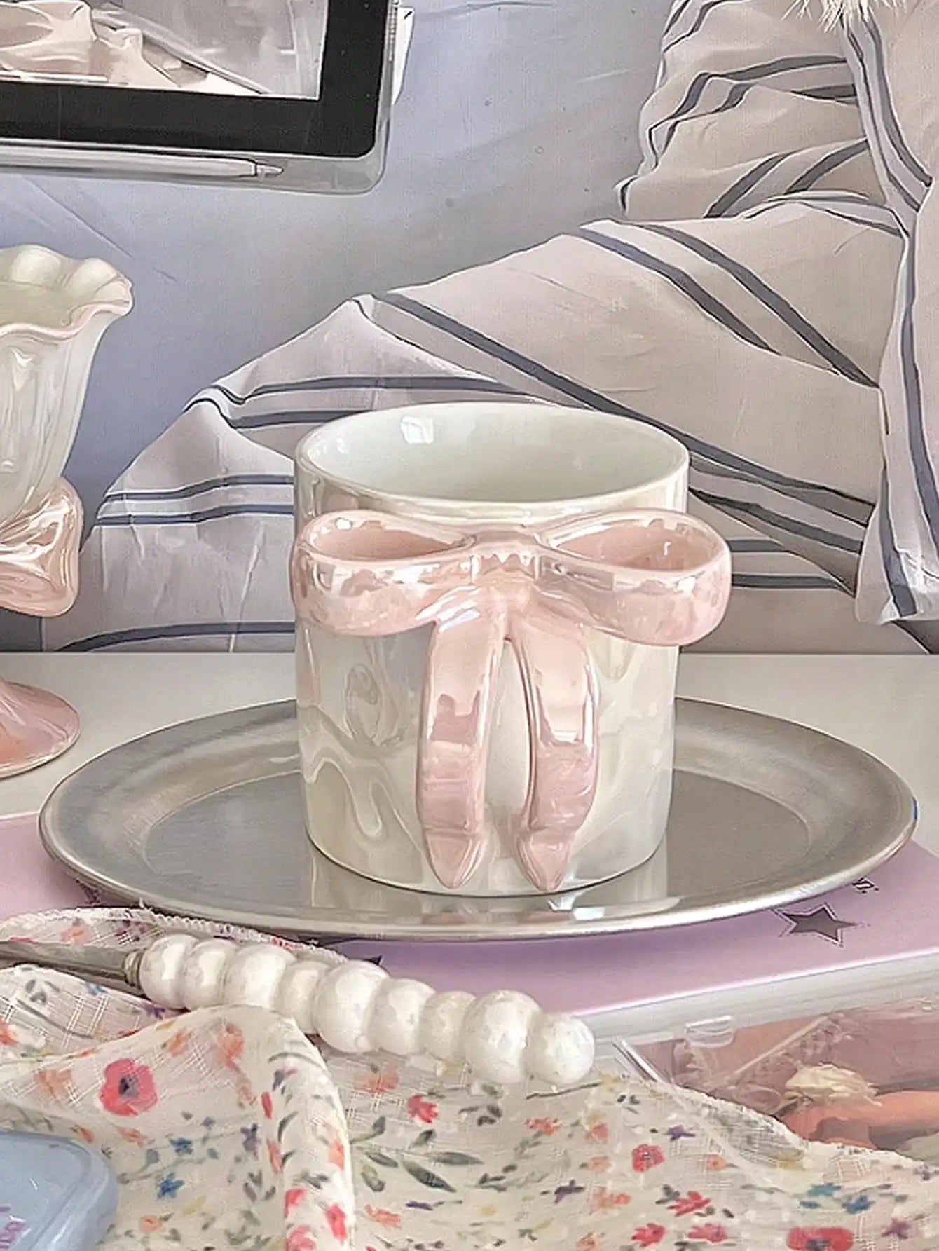 Ins style dreamy bow ceramic mug with high aesthetic value, drinking cup, coffee cup