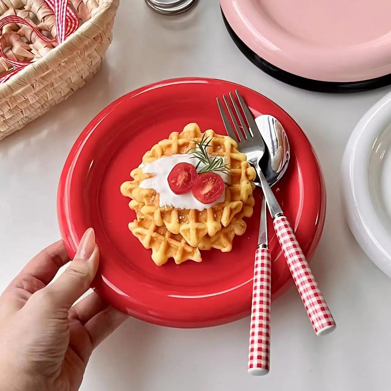 Round Ceramic Food Plate Ins Style Thick-edged Western Food Plate Creative Nordic Tableware Dessert Plate Steak Pasta Plate