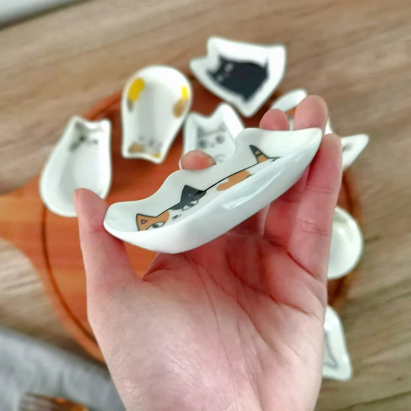 Ceramic Seasoning Dish Create Meaning Dish Japanese Cartoon Cute Cat Sauce Vinegar Dish Decoration Piece Wasabi Soy Sauce Dish