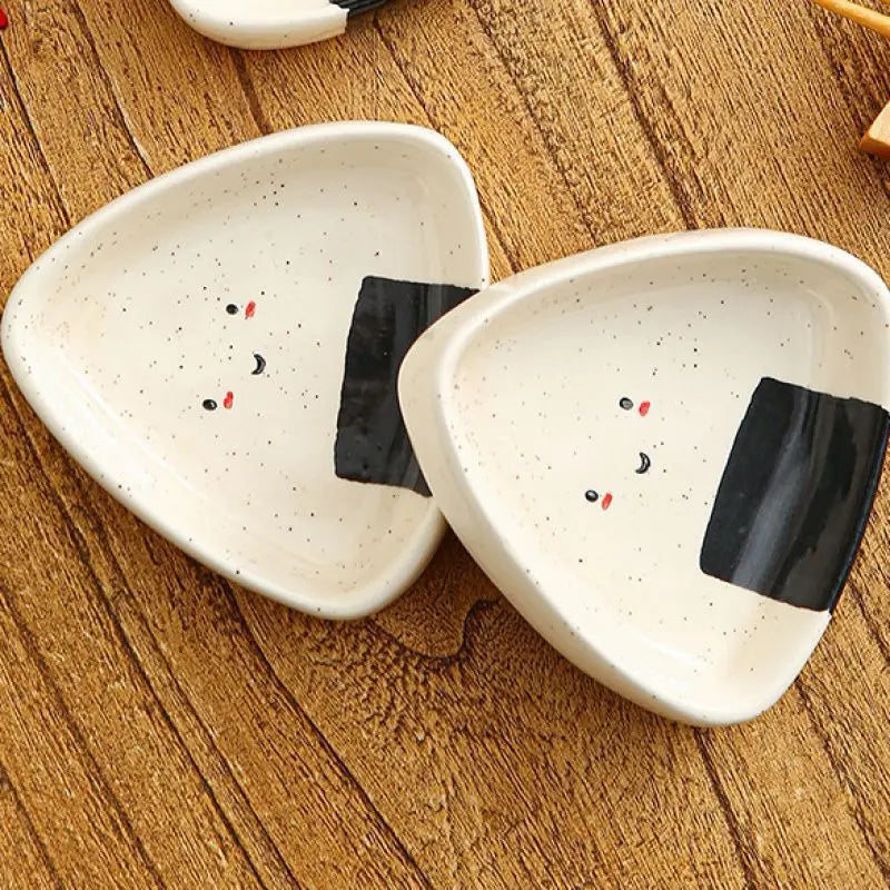Ceramic Sauce Plate Lovely Sesame Dots Triangle Rice Ball Shaped Seasoning Disc cute design afternoon tea cutlery mini bowl