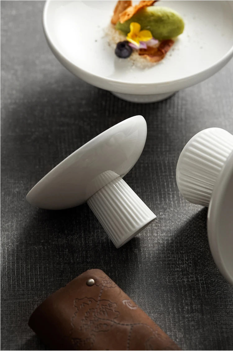 High Footed Plate Ceramic Japanese Style Exquisite Small Fruit Platter Snack Plates Office Tea Dish Restaurant Hotel Tableware
