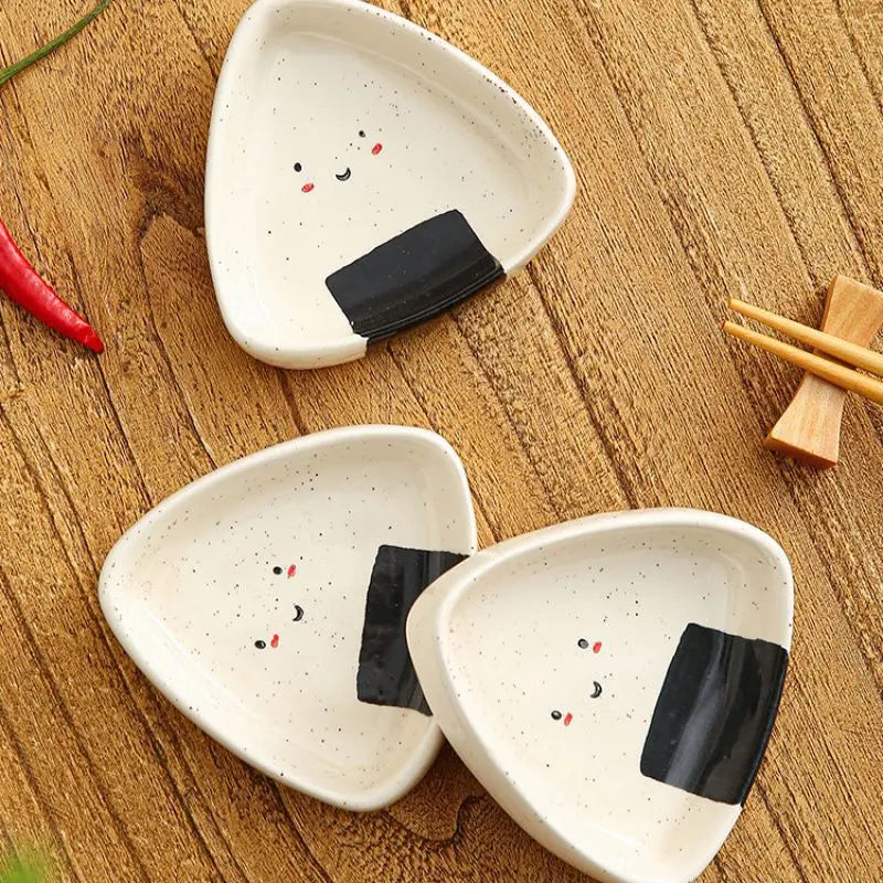 Ceramic Sauce Plate Lovely Sesame Dots Triangle Rice Ball Shaped Seasoning Disc cute design afternoon tea cutlery mini bowl