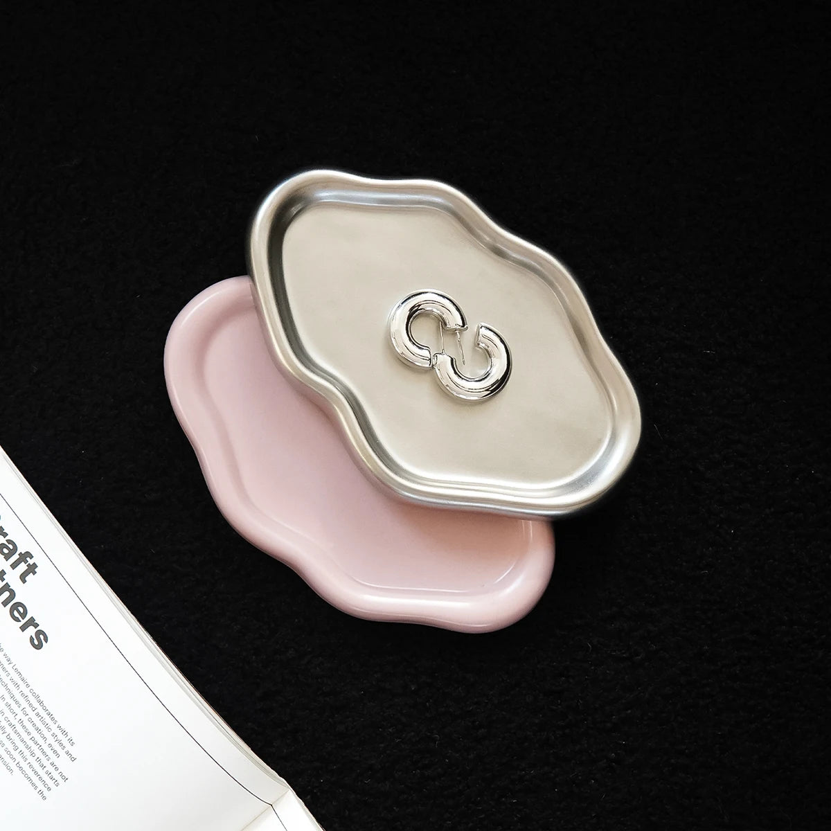 1Pc Irregular Cloud Ceramic Jewelry Tray Key Storage Ornament Display Tray Jewelry Tray Suitable for Home Decoration Living Room Bedroom Jewelry Storage Entry Entrance Storage Jewelry Tray Gift Gift