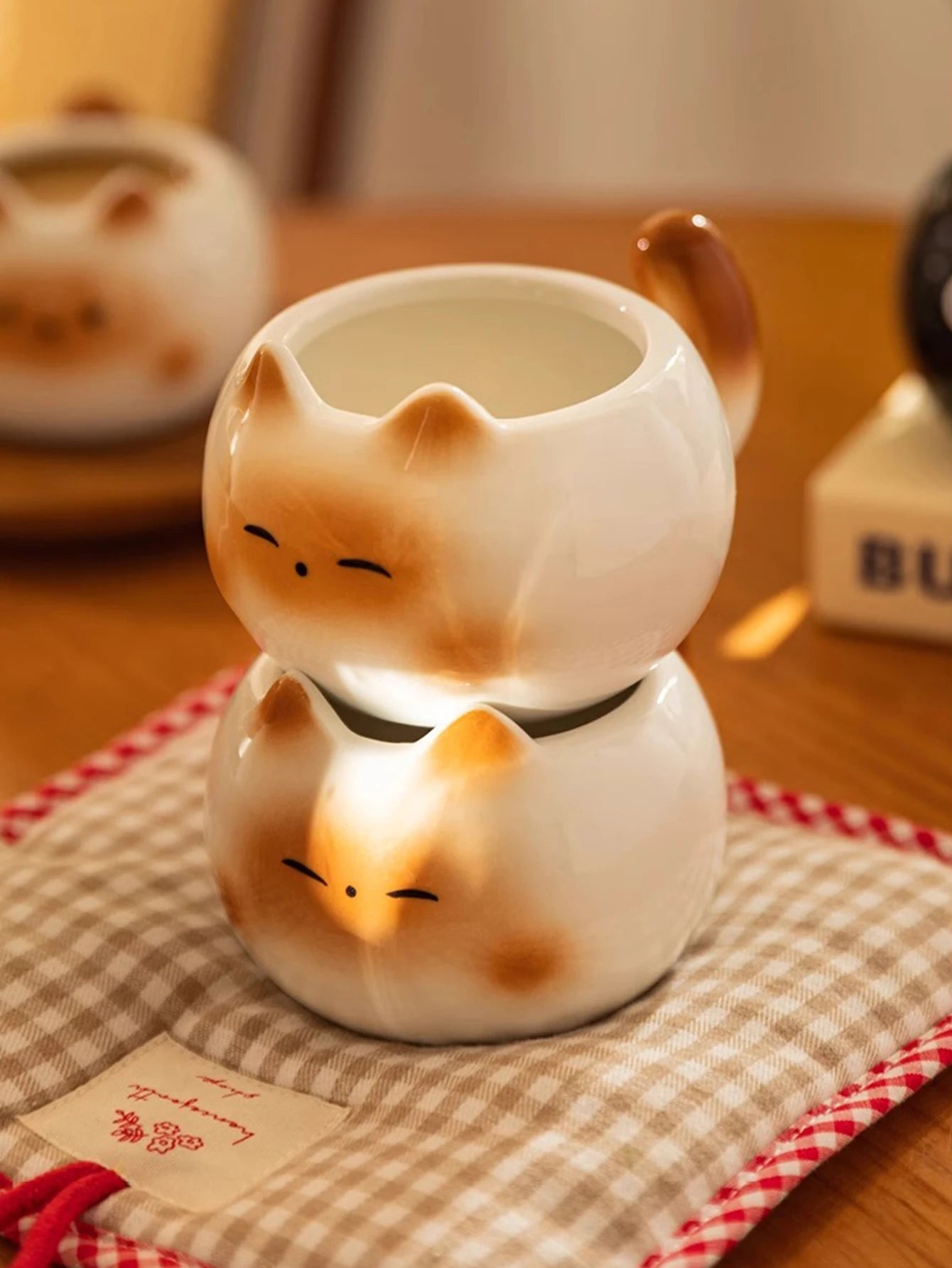1Pc Siamese Cat Coffee Cup Creative Cute Kitten Mug High-Looking Exquisite Cup Suitable for Coffee Shop Latte Latte Cup Office Living Room Home Bedroom Drinking Cup Afternoon Tea Flower Tea Black Tea Cup Gift