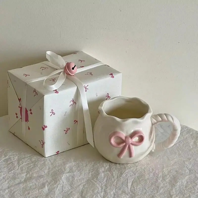 Ins-style girly girl hand-held bowknot coffee cup, afternoon tea ceramic cup, cute mug